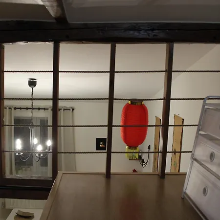 Samurai - Old Town, Main Square, Main Station