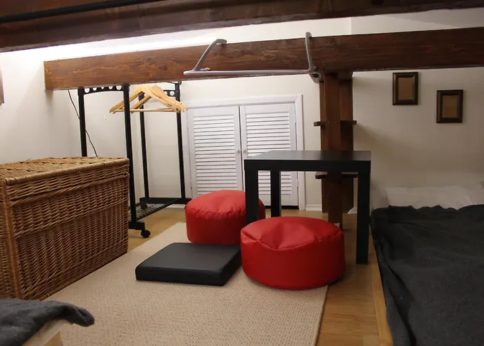 Samurai - Old Town, Main Square, Main Station